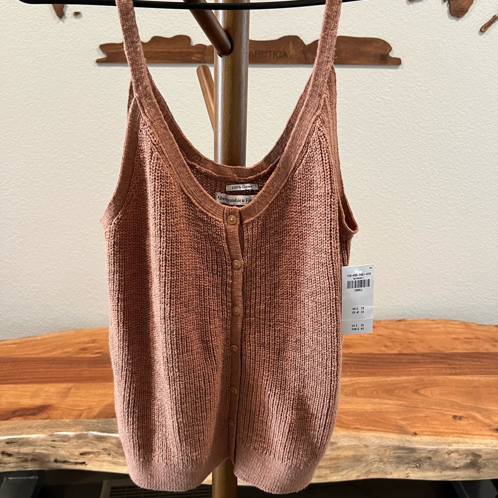 Abercrombie & Fitch tank size small